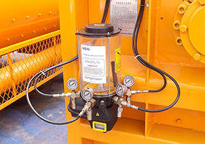 JS2000混凝土攪拌機(jī)(圖4) JS2000混凝土攪拌機(jī)(圖4)